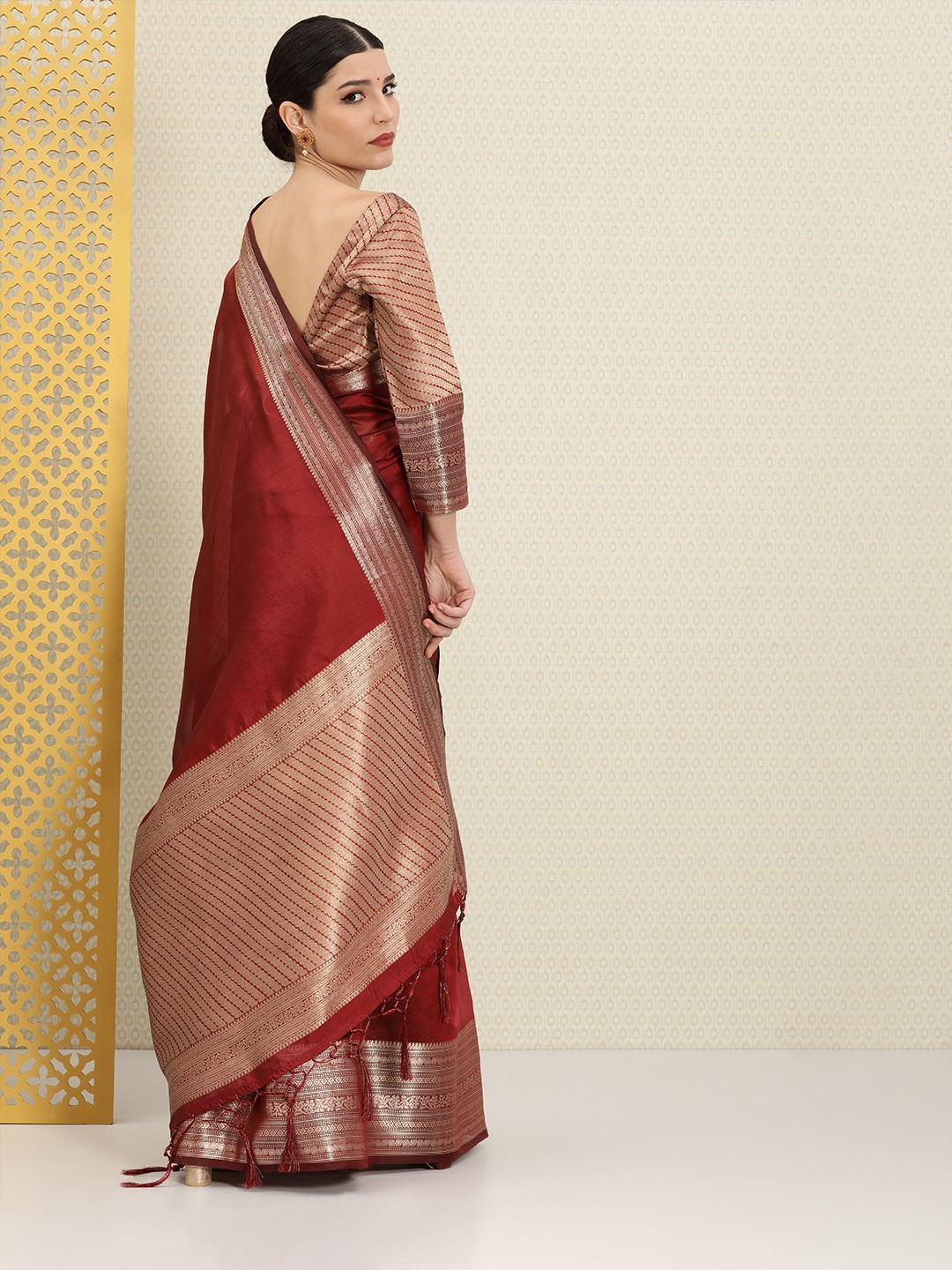 Buy Chiffon Bagru Print Sari for Women Online at Fabindia | 10645573