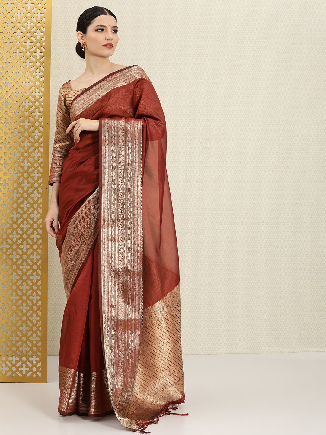 Maroon & Gold-Toned Organza Saree with Blouse Piece – Inddus.com