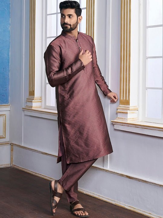 Mauve Mandarin Collar Ethnic Motifs Kurta with Trousers