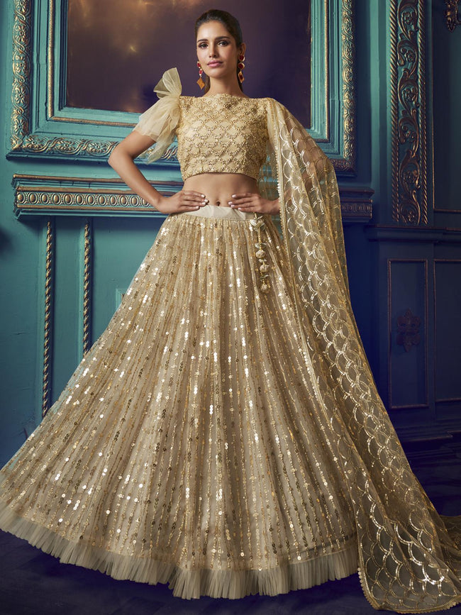 These 4 Stunning Wedding Lehengas Under Rs 1000 Will Make Your Jaw Drop -  Rediff.com